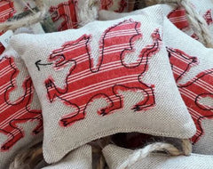Welsh Dragon Hanger|Addurn Draig Goch