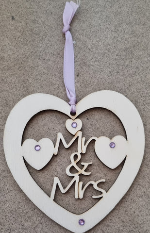 Mr & Mrs Cut Out Heart|Calon Mr & Mrs