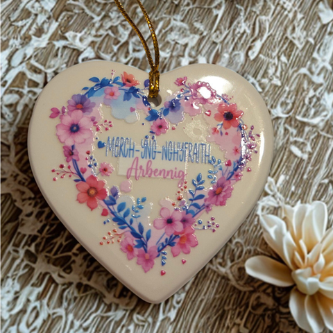 Merch-yng-Nghyfraith Arbennig Hanging Decoration| Addurn Merch-yng-Nghyfraith Arbennig