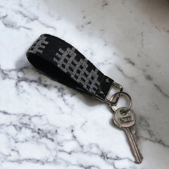 Welsh Tapestry Blanket Design Key Fob (Black)|Cylch Allweddi Carthen (Du)