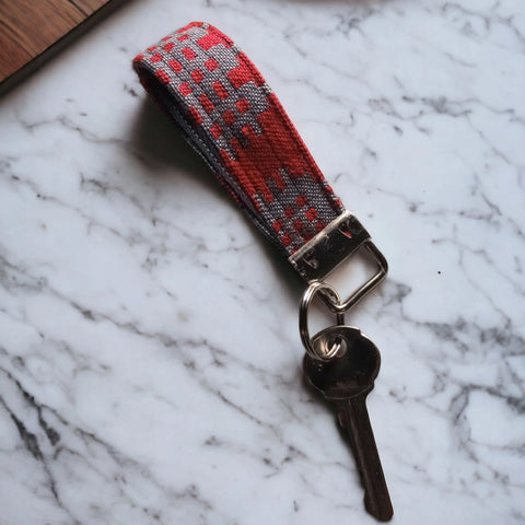 Welsh Tapestry Blanket Design Key Fob (Red)|Cylch Allweddi Carthen (Mwstard) (Coch)