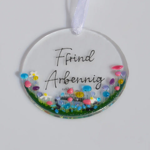Ffrind Arbennig - Hanging Decoration | Addurn Ffrind Arbennig