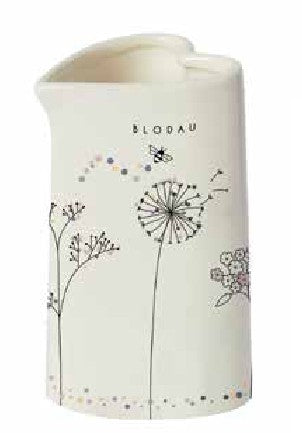 Blodau Small Porcelain Heart Shaped Vase|Fâs gul Blodau Siâp Calon