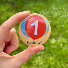 1 Heddiw Badge|Bathodyn 1 Heddiw