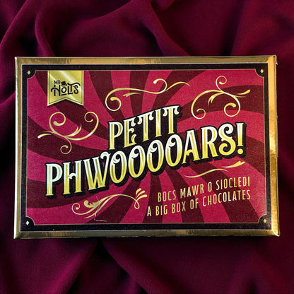 Mr Holt's Petit Phwooooars! (12 in a box)|Mr Holt's Petit Phwooooars! Bocs o 12