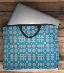 Teal Coloured Design Laptop Carry Case|Bag Gliniadur (Gwyrddlas)