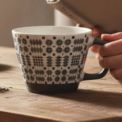 Grey Welsh Tapestry Design Ceramic Mug | Mwg Seramig Carthen Llwyd