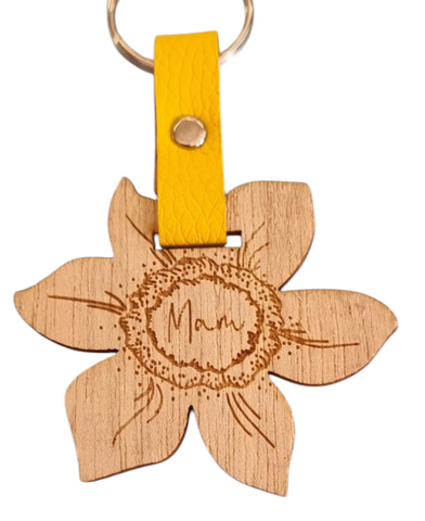 Mam Daffodil Shaped Wood Keyring | Cylch Allweddi Cennin Pedr - Mam