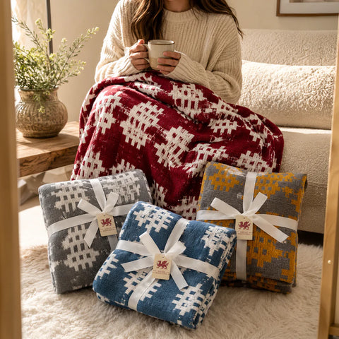 Welsh Tapestry Blanket Throw|Planced Patrwm Carthen Gymreig