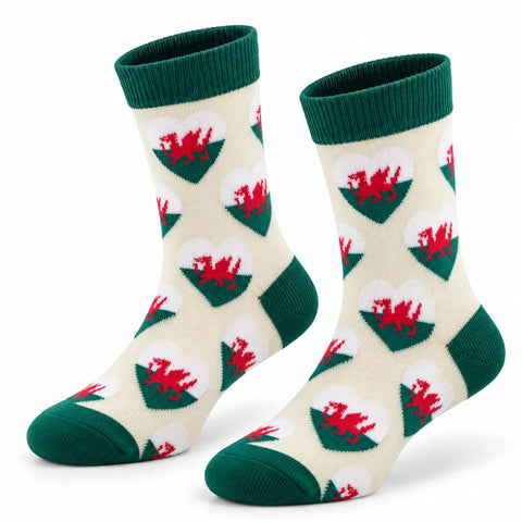 Welsh Multi-Heart White Socks|Sanau Gwyn Calonnau Baner Cymru