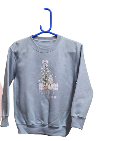 Nadolig Llawen Sweatshirt (Blue Christmas Tree)|Siwmper Nadolig Llawen (Coeden Nadolig Glas)