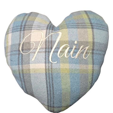 Nain Heart Shaped Wool Touch Embroidered Cushion|Clustog Siap Calon Nain