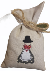 Welsh Lady Lavender Bag|Bag Lafant Dynes Gymreig