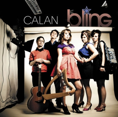 Calan, Bling