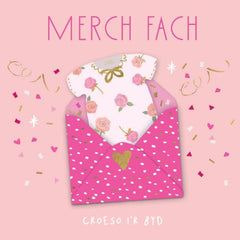 Merch Fach, Croeso i'r Byd