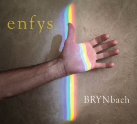Bryn Bach, Enfys